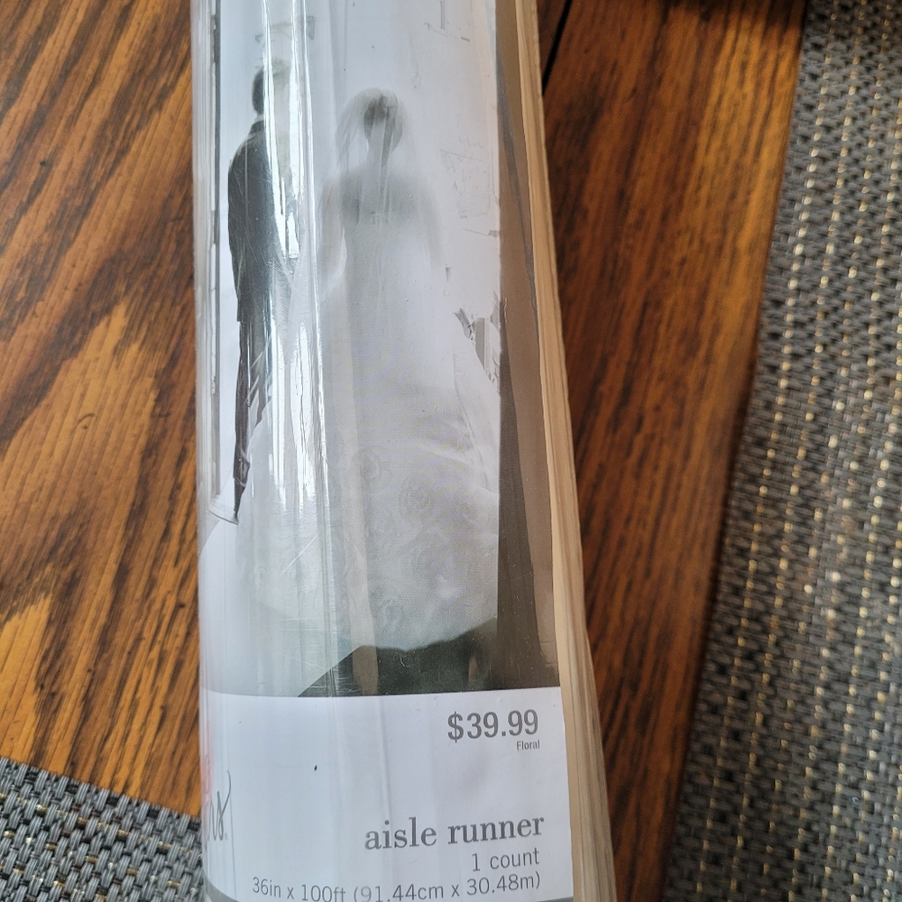 Aisle runner for wedding